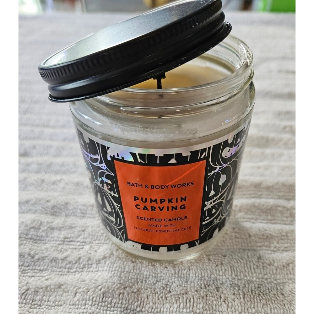 PUMPKIN‎ CARVING ~ 7oz. JAR CANDLE~ Bath & Body Works